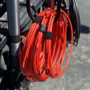 IQWire Formula 5m – USB-C to USB-C Right-Angle Tether Cable (10Gbps) with Velocity Boosters - Image 2
